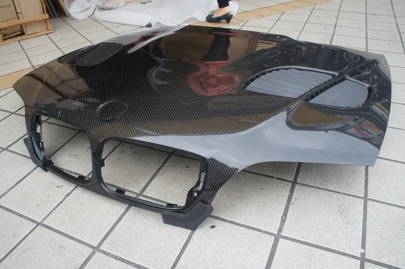 New Carbon Fiber Front Hood with Honeycomb Design for 3 Series E46 (Black) Four-Door Models